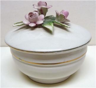 CAPODIMONTE STILART LONGOBARDI DE GREGORIO POWDER BOX  