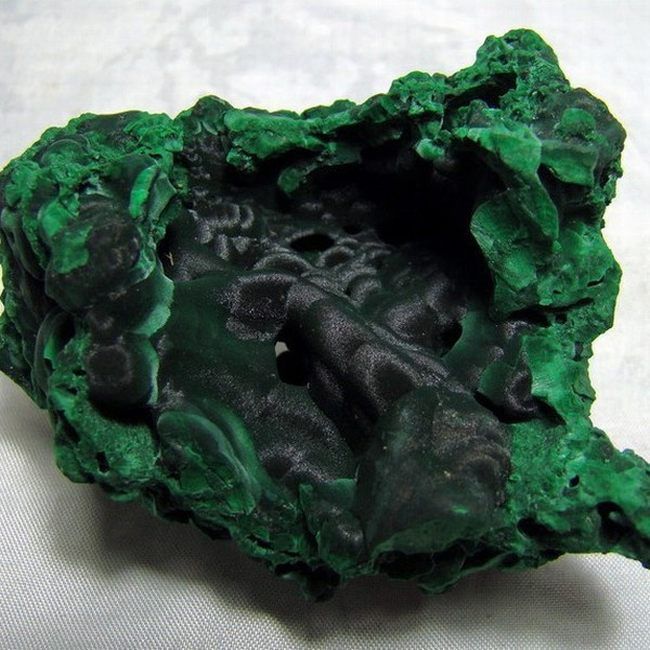 Silky Green Malachite Crystal Specimen magd1ixh106  