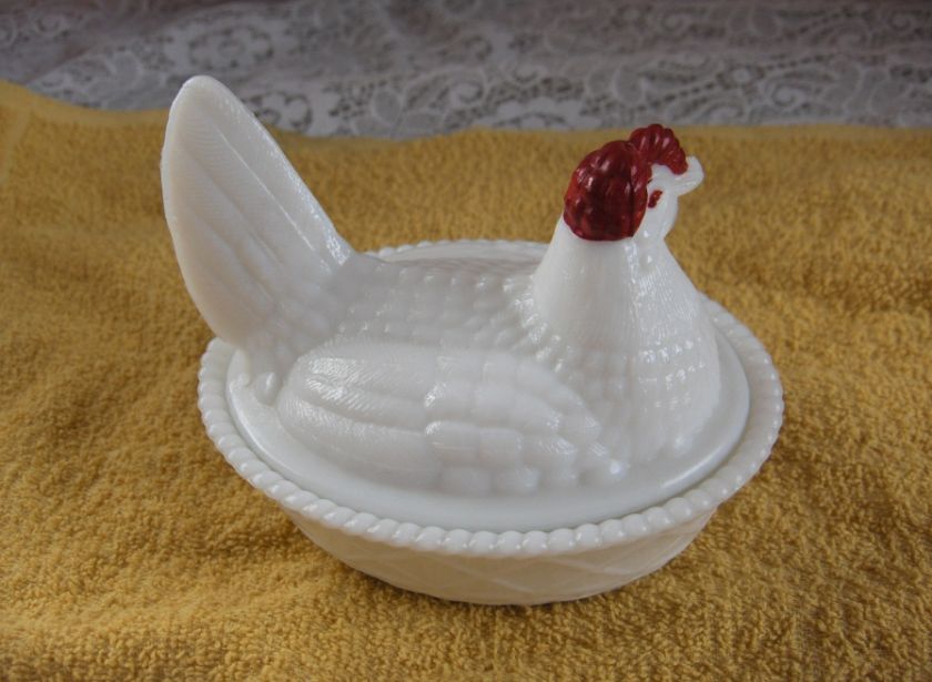 Vntg Westmoreland White Milk Glass Hen on Nest 2 Pc  