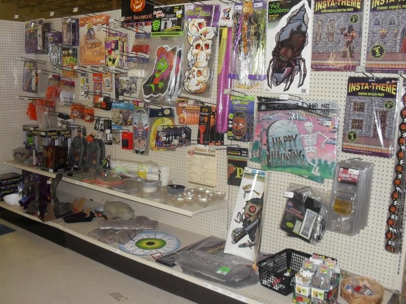 Wholesale Halloween Party Supply Inventory Lot Decorations Costumes 