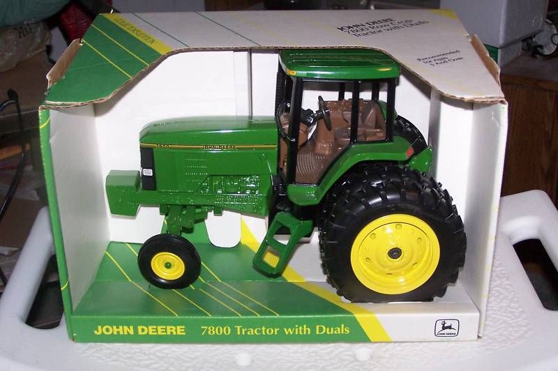 ERTL JOHN DEERE 7800 PREMIER 7000 SERIES TRACTOR NIB  