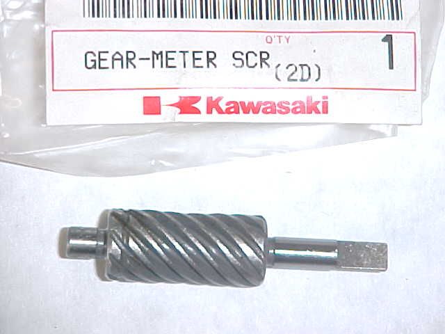 96 06 KAWASAKI VN1500 VN800 SPEEDOMETER DRIVE SCREW  