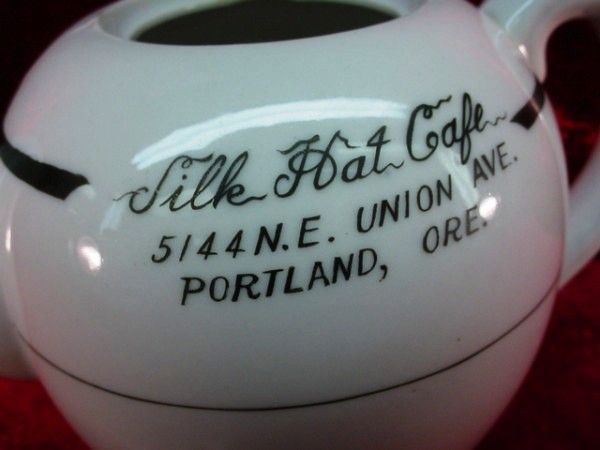 Vintage 50s DINER TEAPOT Portland Oregon SILK HAT CAFE  