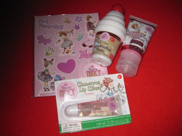 Fancy Nancy Gift Set  