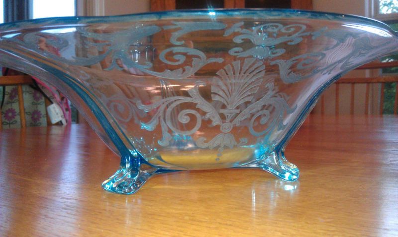 Fostoria VERSAILLES BLUE 3 Toed Centerpiece Bowl NICE  