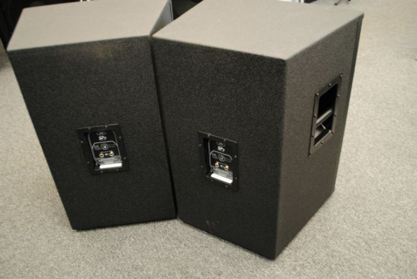 Peavey SP5 2 Way PA Cabinet (800 Watts, 15 in.) PAIR  