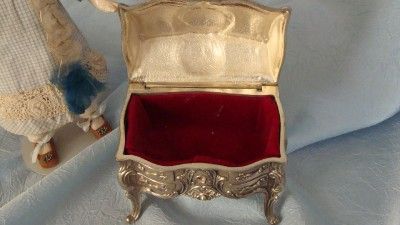Very Ornate Metal jewelry casket for your Bebes/poupees  
