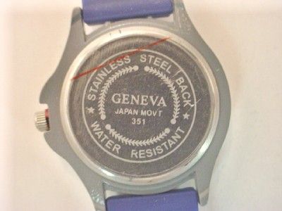  GENEVA JELLY WATCH WITH ADJUSTABLE SILICONE BAND. THE WATCH FACE 