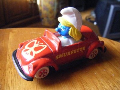 SMURFETTE IN CAR~VOLKSWAGON BUG~ERTLE #1~1982~PEYO  