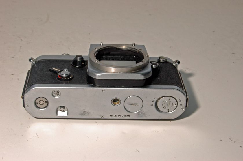 Nikon F2 camera Body Only chrome SN # 7882335  