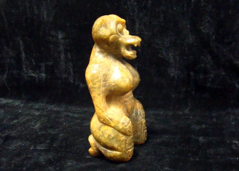 CHINESE JADE KNEELING FEMALE DEMIGOD MONKEY STATUE SCUL  