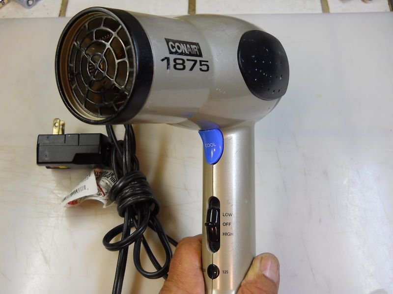 CONAIR  1875  125 & 250 VOLT HAIR DRYER ( NICE )  