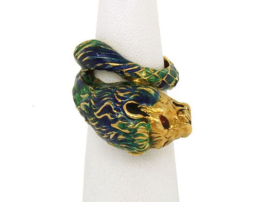 INTRICATE VINTAGE 18K GOLD & ENAMEL 3D LION RING  