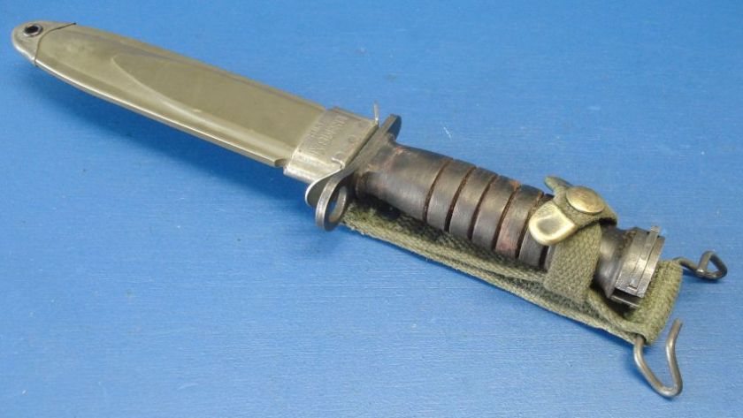 US WW2 M4 Bayonet with Scabbard for M1 Carbine  