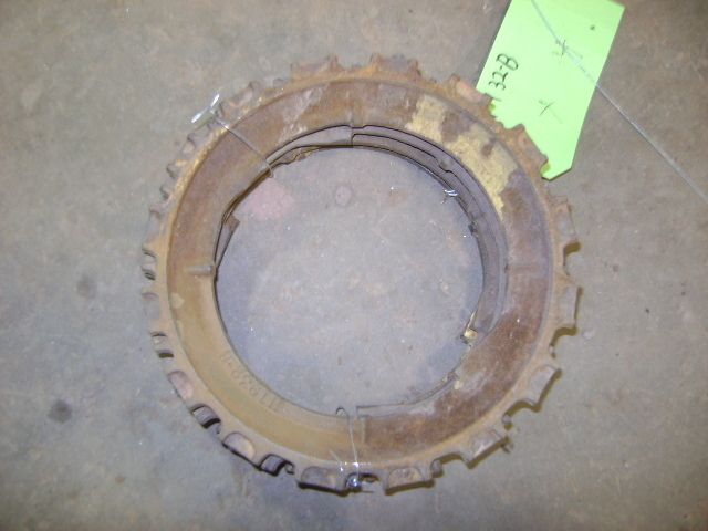   Deere Medium Thick Corn and Castor Bean Seed Plate PN H1932B  