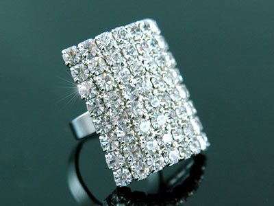 Queen Jumbo Sparkling Ring use Swarovski Crystal SR045  