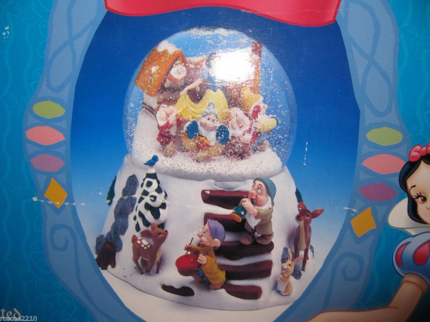 Mr Christmas Snow White Christmas Snowglobe/Snow Dome  New in Box 