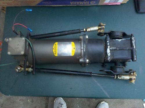 4Q38 BALDOR 90VDC 1/2HP 1750RPM MOTOR, 20RPM GEARBOX  