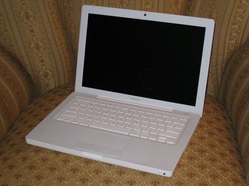 ULTIMATE 13 Apple Macbook Core 2 Duo/ 2 GB RAM  