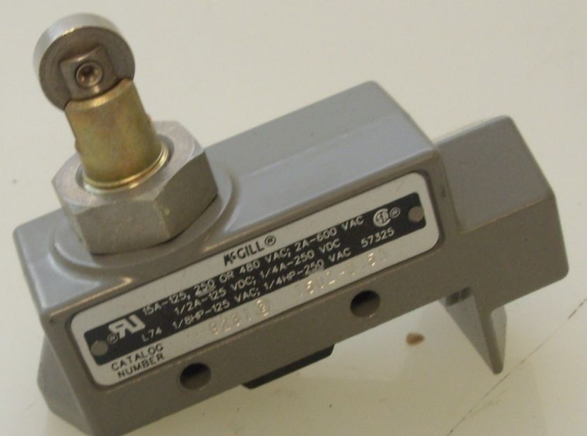 McGill 1502 0350 Micro Switch (Cat. # 9231) Microswitch  