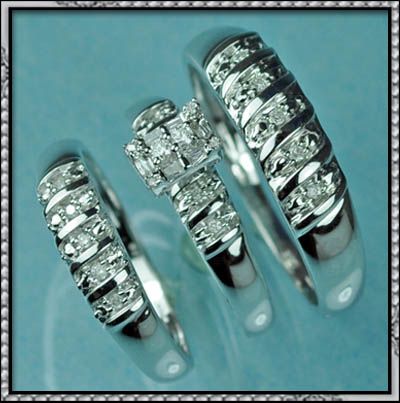 This is a spectacular beautiful wedding ring trio set with 0.25ct real 