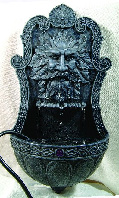 GARGOYLE GREENMAN WALL INDOOR/OUTDOOR FOUNTAIN DÉCOR  